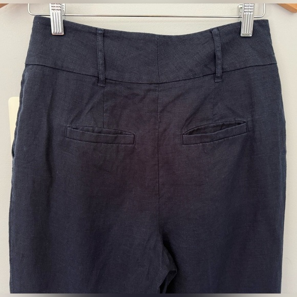 Boden Pleated Turn Up Linen Pant | Size 4 - Picture 6 of 9